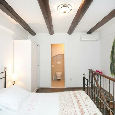 Apartments Miraflores Split Exterior photo